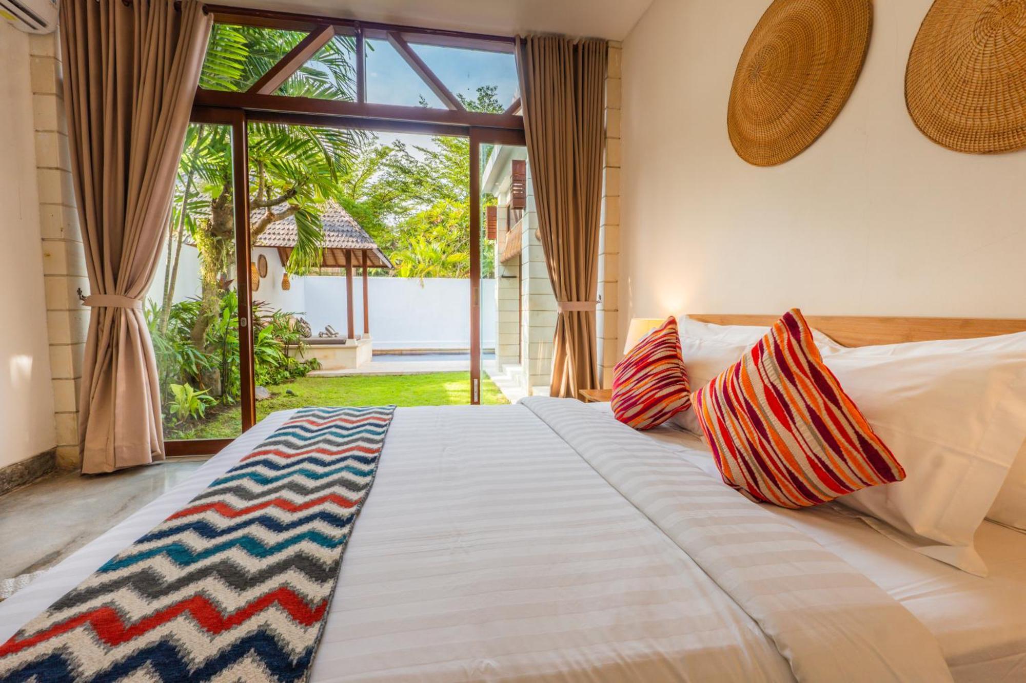 Canggu Escape Villa Exterior photo